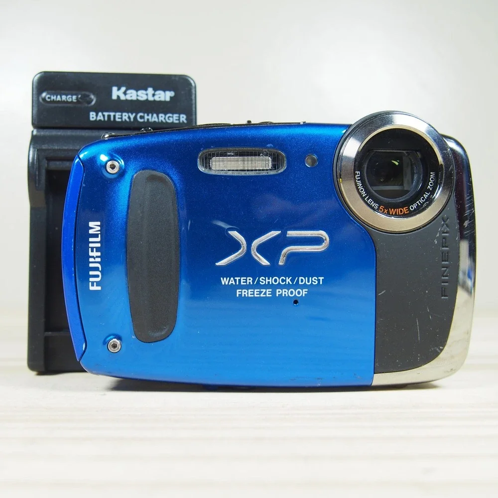 Fujifilm FinePix XP50 14.4MP‎ Digital Camera Bundle Blue W/Charger + Battery EUC